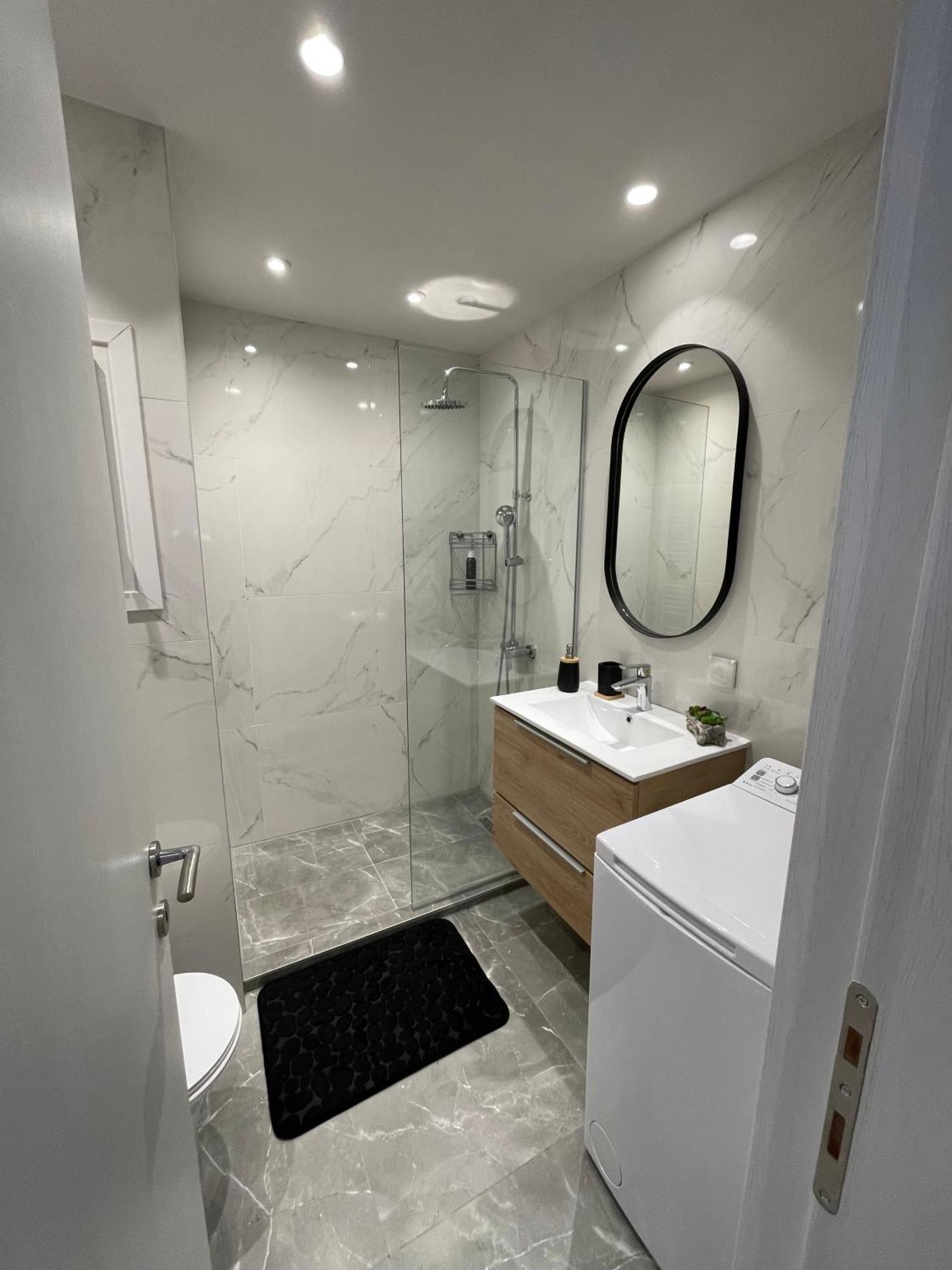 Thesspacious Apartment Thessaloníki Eksteriør billede